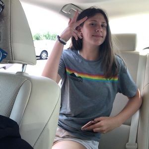 Meet your Posher, Dominique